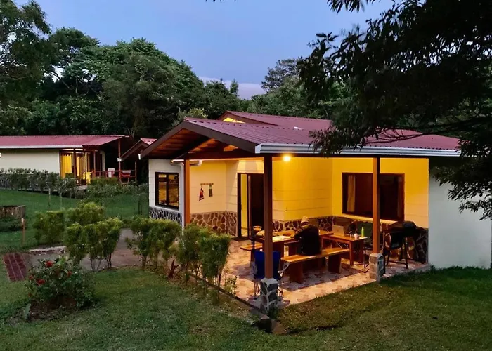 Las Marias Monteverde - Mountain View Cottages & Gardens